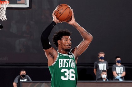  塔图姆末节独揽15分，凯尔特人逆转热火豪取五连胜